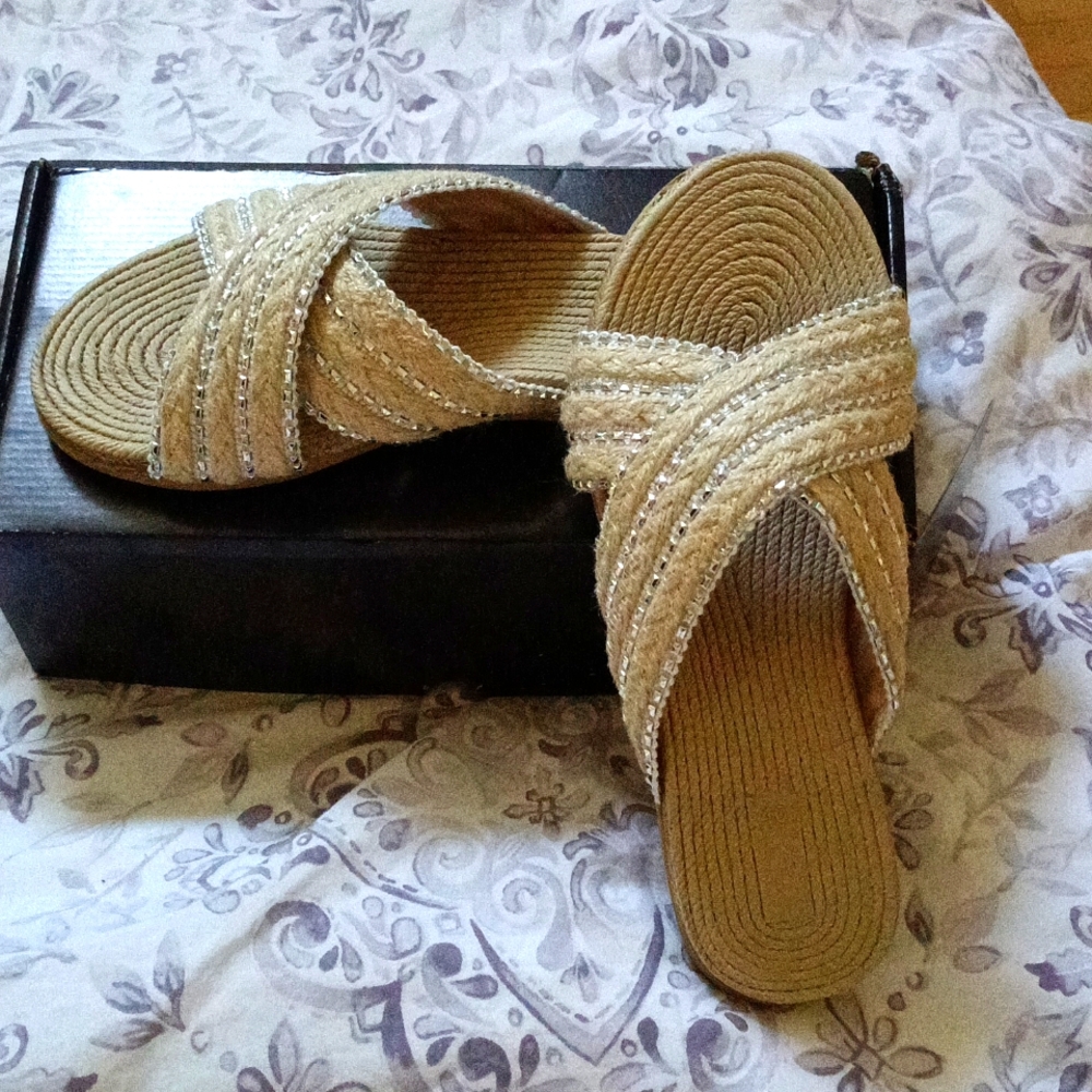 New Sandals / Flip Flops / Slides